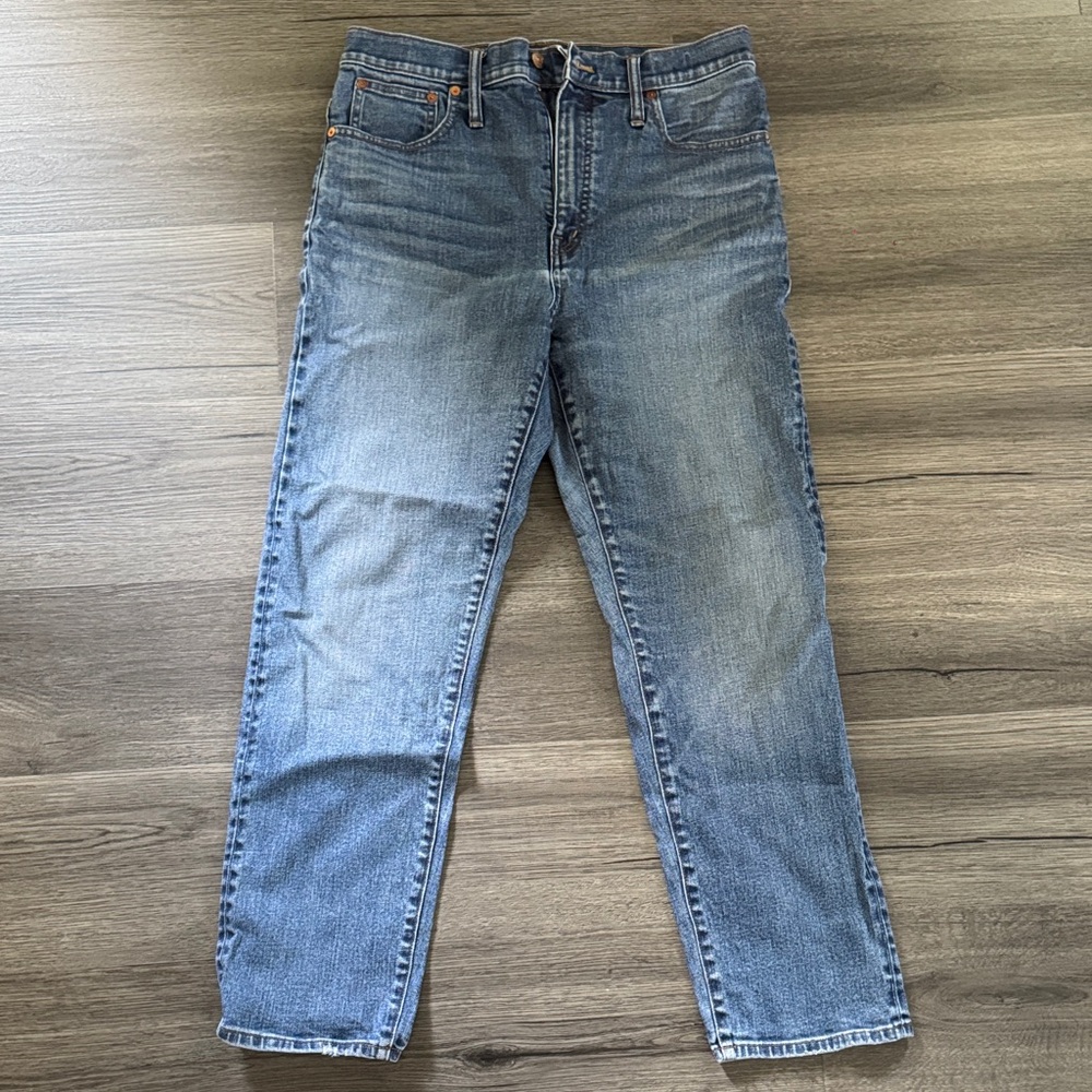 Madewell women’s Classic Blue Straight Jeans